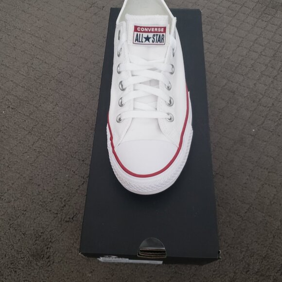 Sneaker - Picture 2 of 2